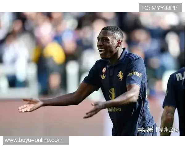 电讯报：科洛穆阿尼佩戴定制面具训练能否出战阿森纳仍未确定