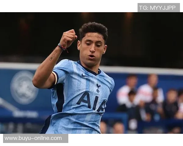 罗马诺确认卡拉菲奥里未受伤将能出战热刺比赛