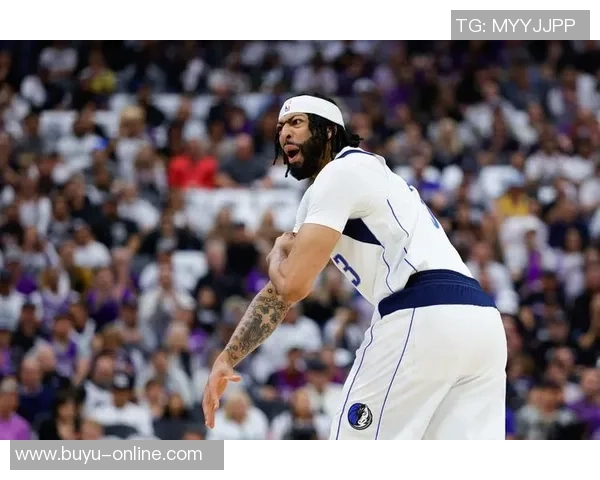 独行侠本赛季可选择摆烂除弗拉格和莱夫利外球员均可交易 独行侠本赛季可选择摆烂除弗拉格和莱夫利外球员均可交易