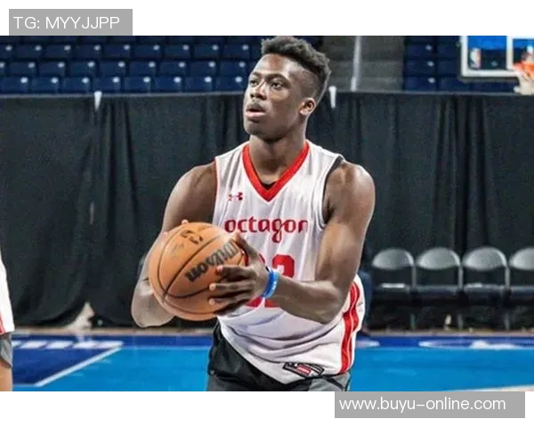 字母弟弟亚历克斯告别希腊球队返回美国争取发展联盟新机会